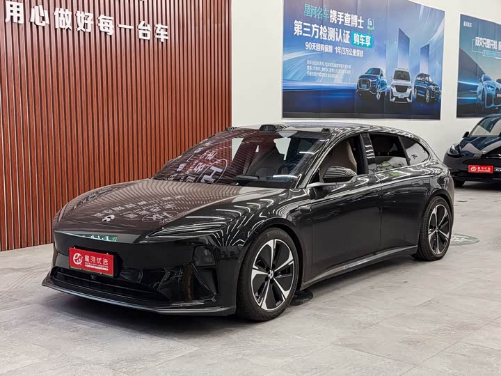 2025 NIO ET5T 2024 model 100kWh Touring