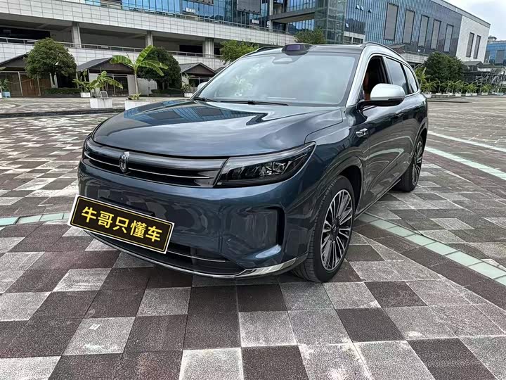 2024 Wenjie M7 2024 1.5T Intelligent Driving Four-wheel Drive Ultra Version 6 Seats