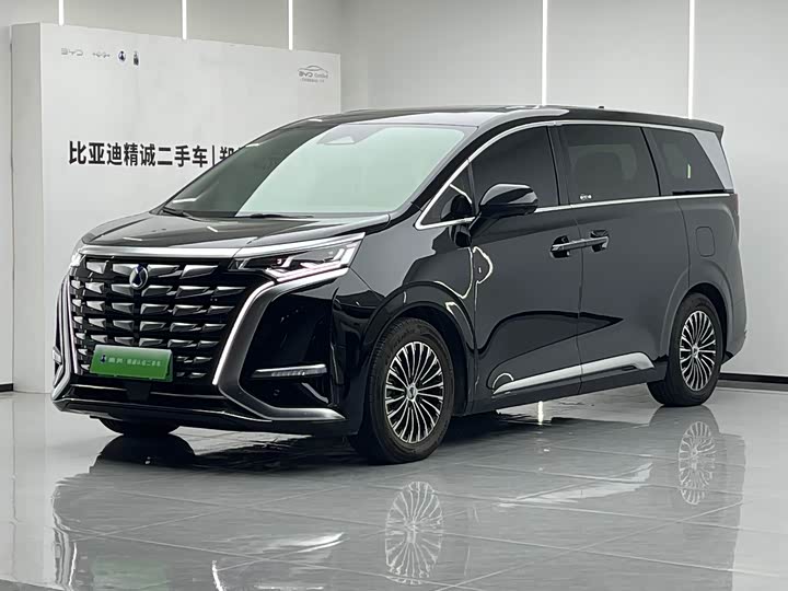2023 Denza D9 2022 model DM-i 970 four-wheel drive flagship model