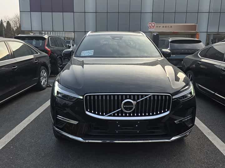 2026 Volvo XC60 plug-in hybrid 2025 plug-in hybrid long-range four-wheel drive Zhiya luxury version