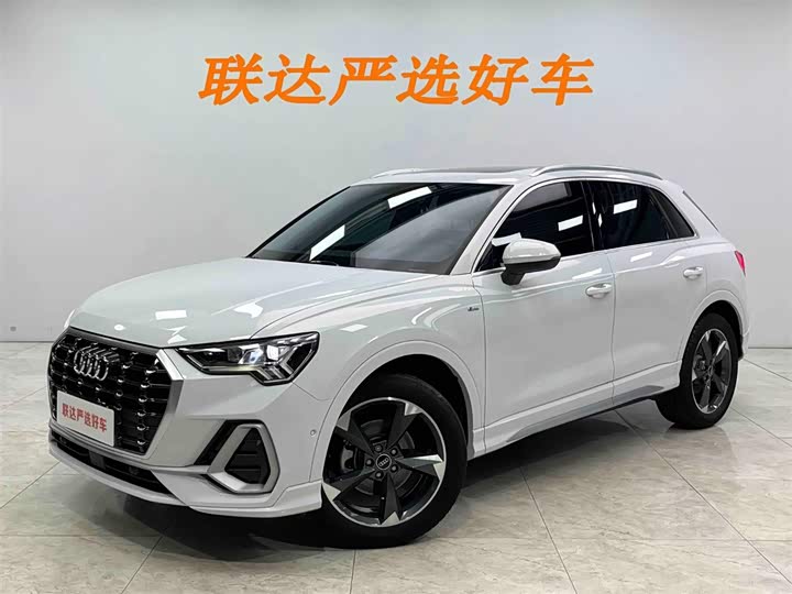 2022 Audi Q3 2022 35 TFSI Fashionable and Dynamic