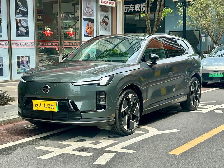 2025 Volvo XC70 plug-in hybrid 2026 four-wheel drive ultra-long range Ultra