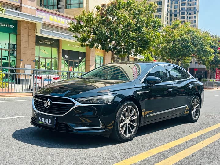 2021 LaCrosse 2021 652T Luxury