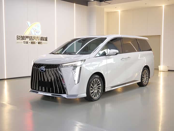 2023 Trumpchi M8 2023 Grandmaster Series Dual Engine Flagship Edition