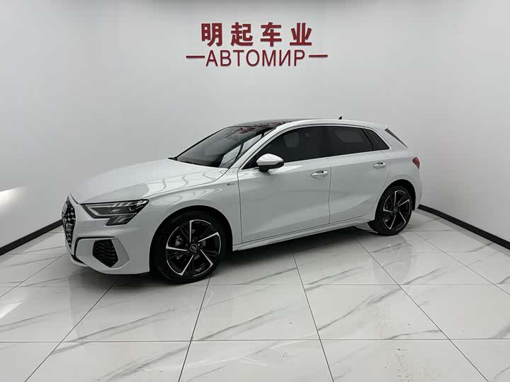 2023 Audi A3 2022 Sportback 35 TFSI stylish and sporty