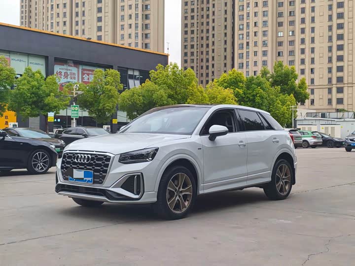 2024 Audi Q2L 2024 35TFSI fashionable and dynamic