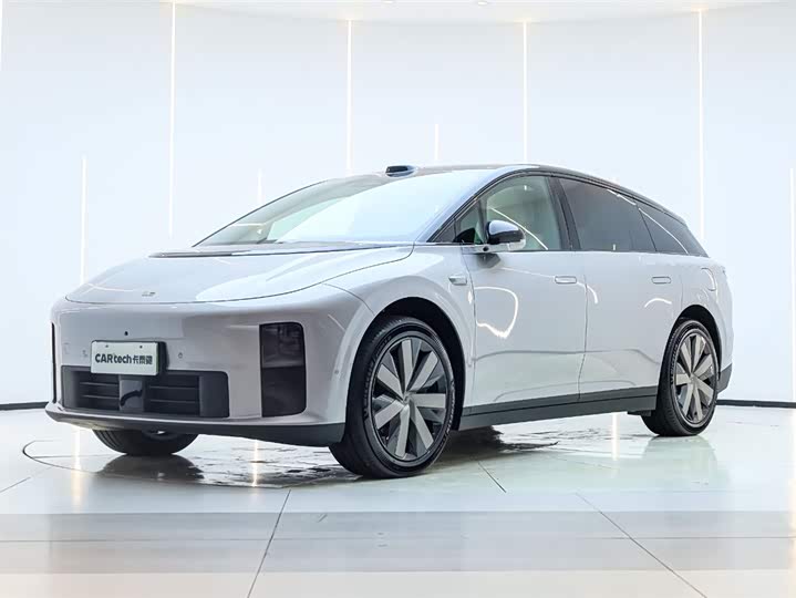2025 Ideal i6 2025 four-wheel drive standard version