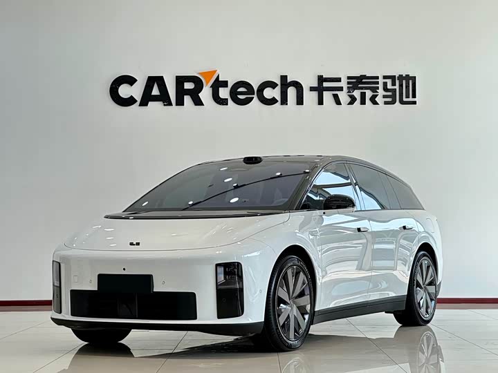 2025 Ideal i6 2025 four-wheel drive standard version