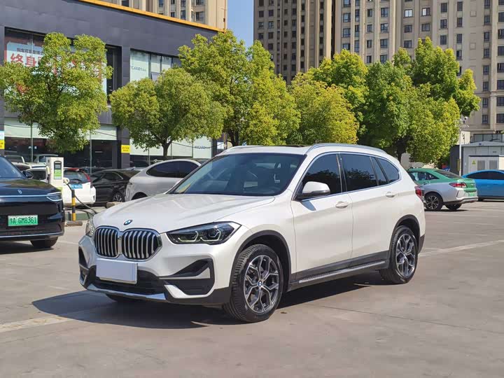 2022 BMW X1 2022 sDrive25Li Leading Model