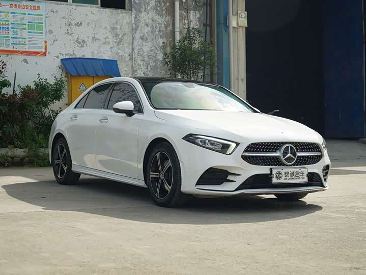 2022 Mercedes-Benz A-Class 2022 A 200 L Sports Sedan Dynamic Type