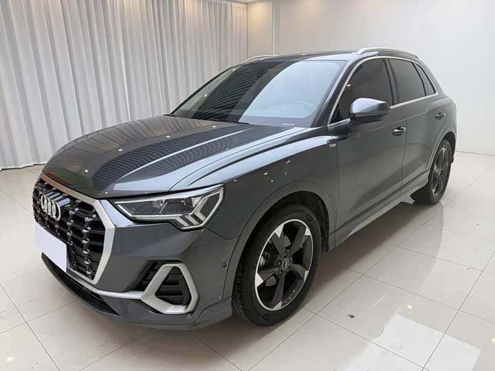 2023 Audi Q3 2023 35 TFSI Fashionable and Dynamic (1.4T)