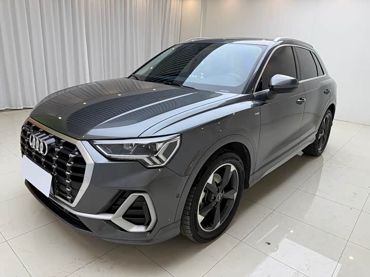 2021 Audi Q3 2022 35 TFSI Fashionable and Dynamic