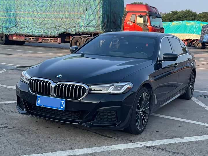 2021 BMW 5 Series 2021 530Li Leading M Sports Package