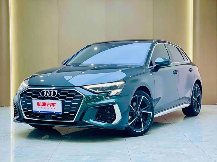 2022 Audi A3 2022 Sportback 35 TFSI stylish and sporty