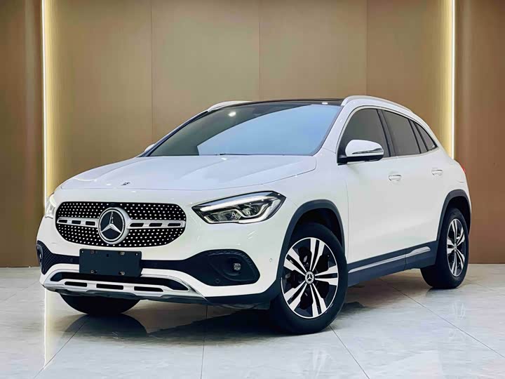 2021 Mercedes-Benz GLA 2020 GLA 200