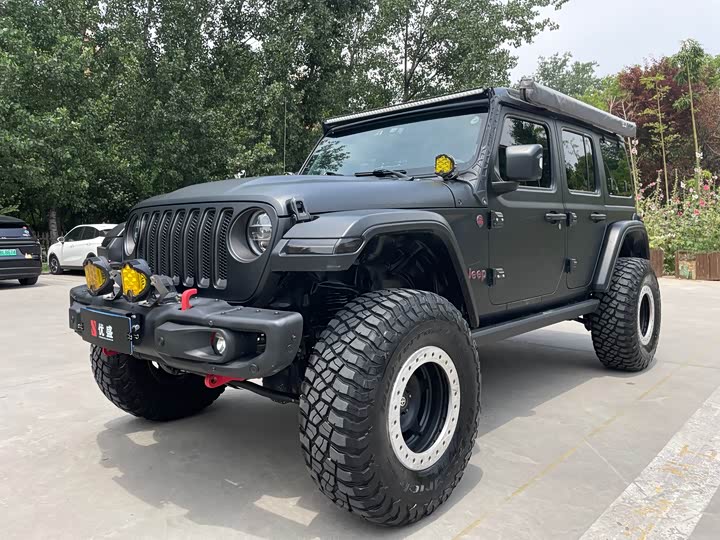 2022 Wrangler 2021 2.0T Sahara four-door version