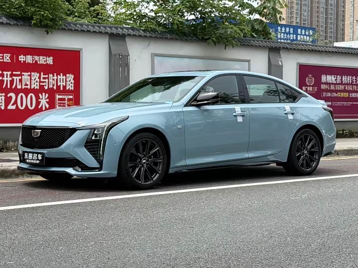 2025 Cadillac CT5 2025 28T Track Performance Edition Peak Track Package