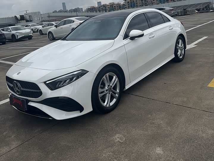 2024 Mercedes-Benz A-Class 2023 A 180 L