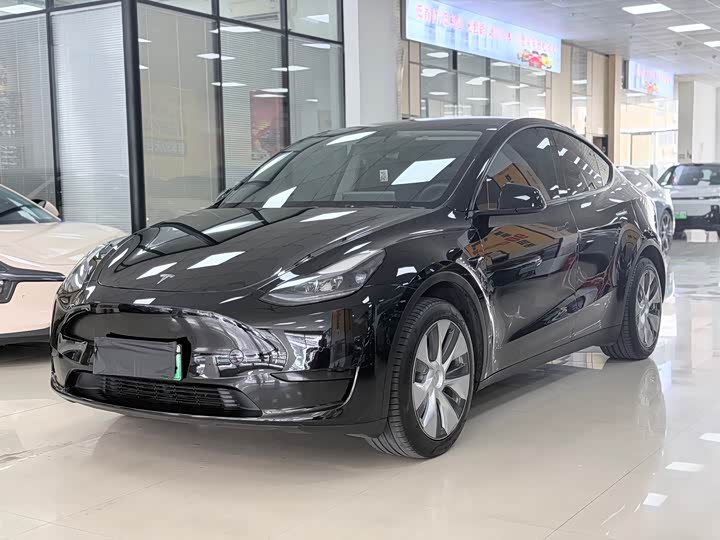 2022 Model Y 2022 Refresh RWD