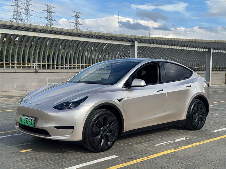 2024 Model Y 2024 rear-wheel drive version