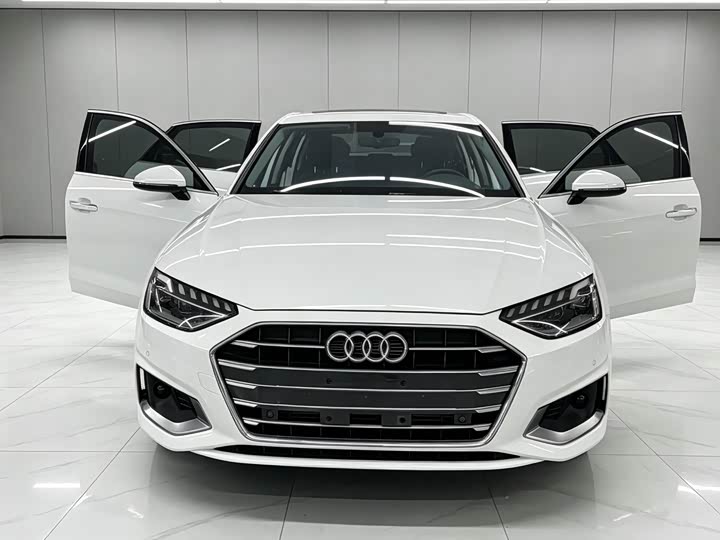2022 Audi A4L 2022 40 TFSI Fashionable and Elegant