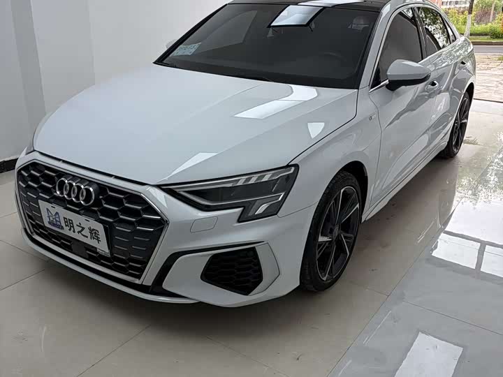 2021 Audi A3 2021 Sportback 35 TFSI stylish and sporty