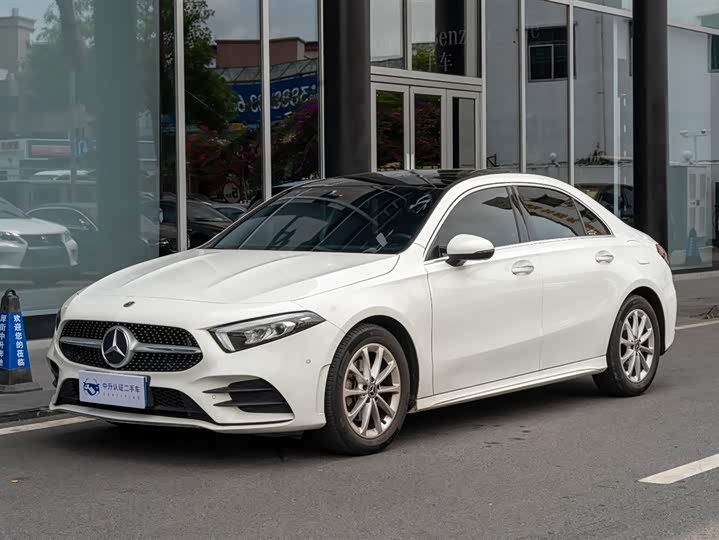 2021 Mercedes-Benz A-Class 2021 A 200 L Sports Sedan Fashionable
