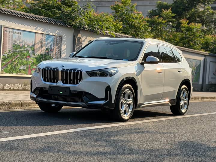 2023 BMW X1 2023 sDrive20Li X-Line