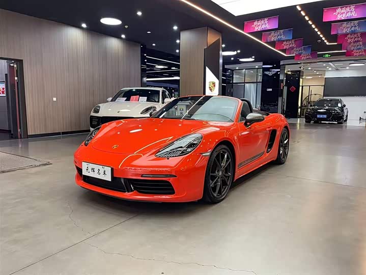 2021 Porsche 718 2022 Boxster T 2.0T