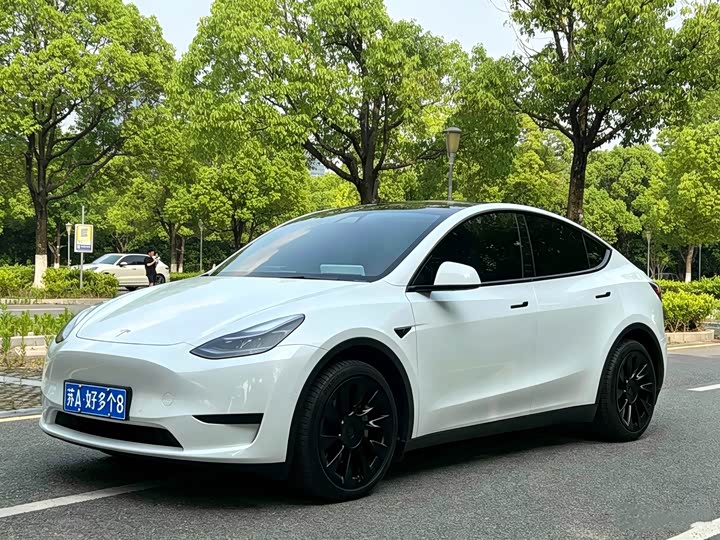 2023 Model Y 2022 Refresh RWD