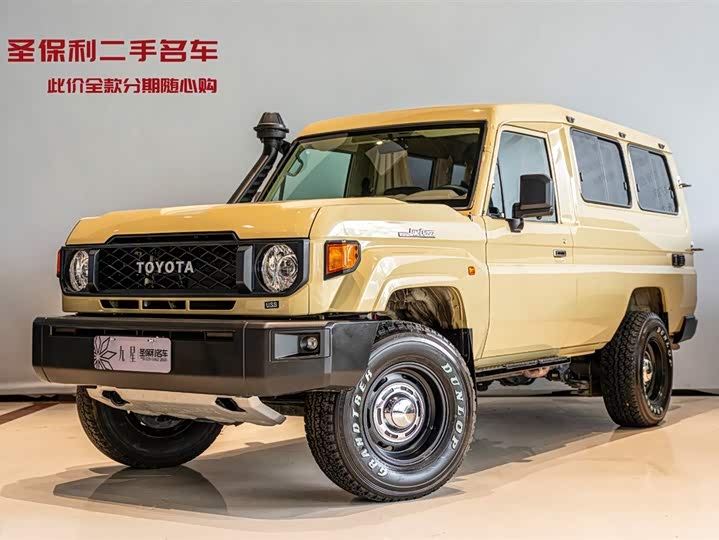 2025 Land Cruiser (imported) LC78 2024 4.0L Middle East version