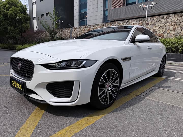 2021 Jaguar XEL 2021 2.0T 200PS R-DYNAMIC Youth Sports Edition