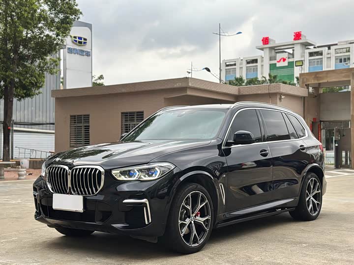 2023 BMW X5 2022 facelift xDrive 40Li M sports package