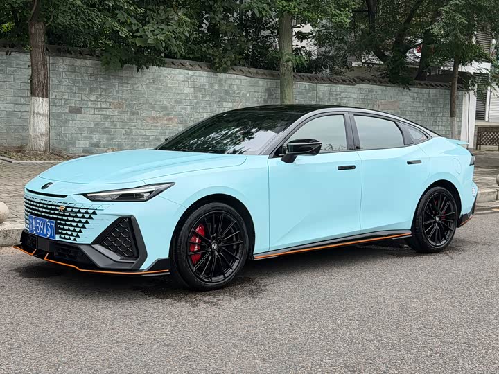 2023 Changan UNI-V 2023 2.0T speed version