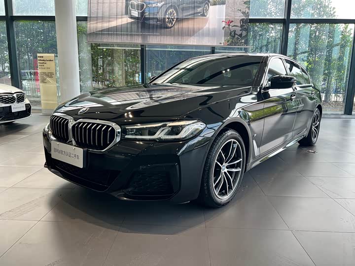 2021 BMW 5 Series 2021 525Li M Sports Package