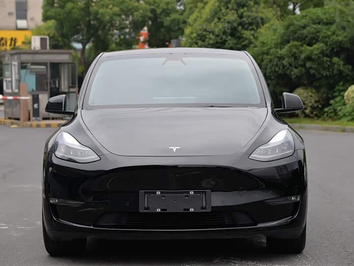 2021 Model Y 2021 long-range all-wheel drive version