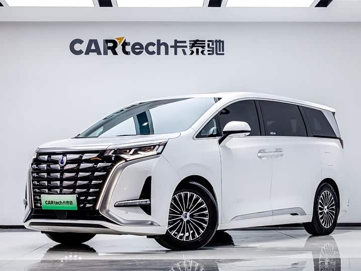 2024 Denza D9 2024 DM-i 980 four-wheel drive premium model