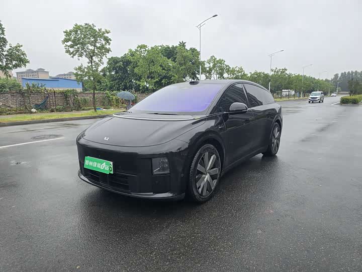 2025 Ideal i6 2025 four-wheel drive standard version