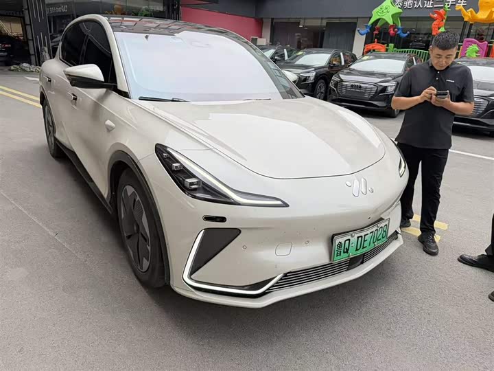 2023 Zhiji LS7 2023 90kWh Elite four-wheel drive version