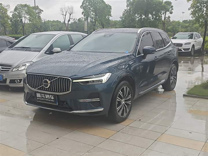 2021 Volvo XC60 2022 B5 four-wheel drive Zhiyuan Deluxe Edition