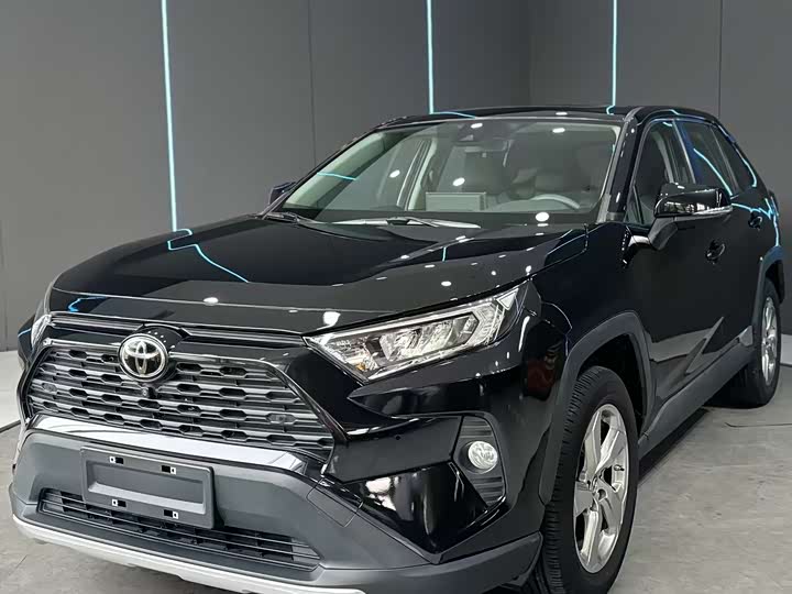2022 RAV4 2022 2.0L CVT 2WD Fashion Plus Edition