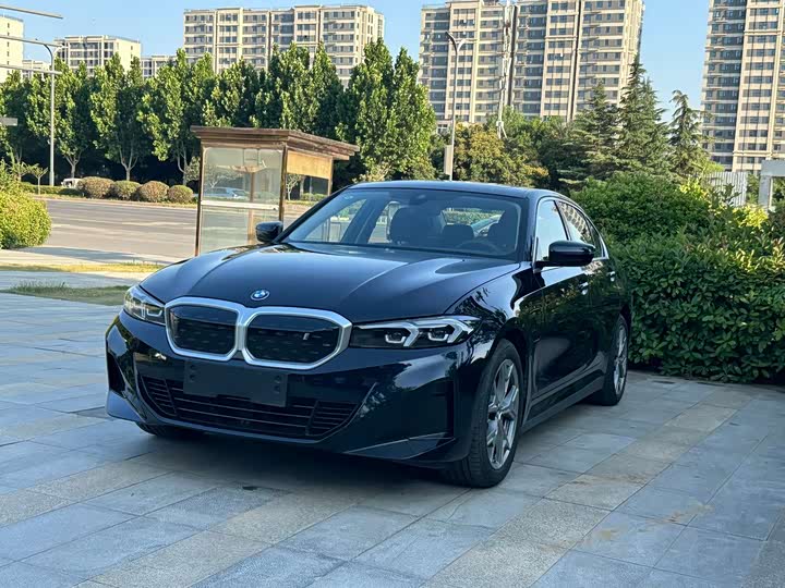 2025 BMW i3 2024 eDrive 35 L