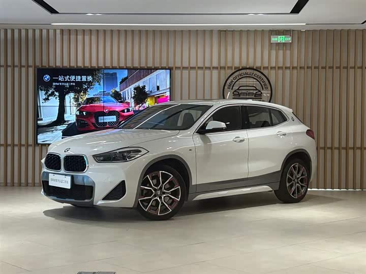 2022 BMW X2 2022 sDrive25i M Off-Road Package
