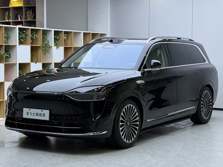2025 Wenjie M9 2025 extended range Ultra version 52kWh 6-seater version (192-line lidar)