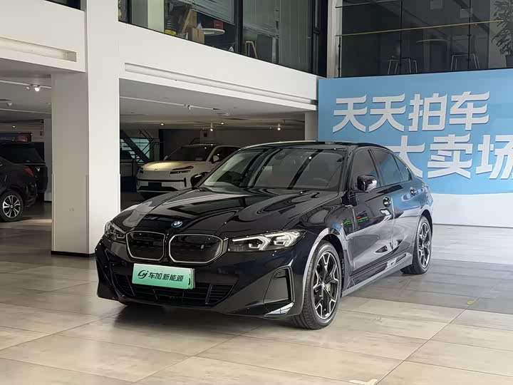 BMW i3 2023 eDrive 40L Night Package