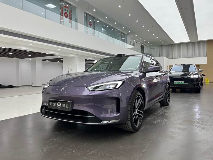 Wenjie M5 2025 extended range Ultra four-wheel drive version