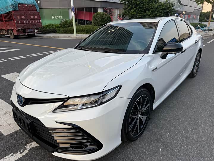 Camry 2023 Dual Engine 2.5HGVP Leading Edition