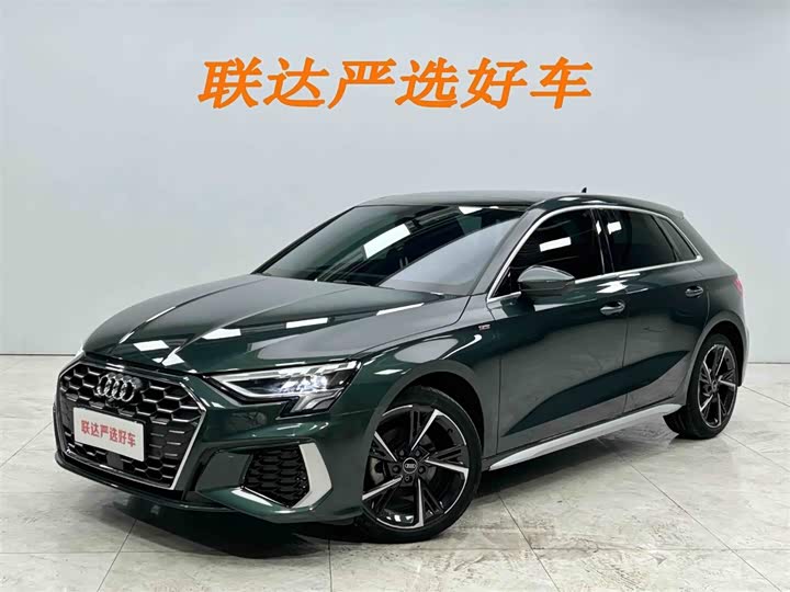 Audi A3 2022 Sportback 35 TFSI stylish and sporty