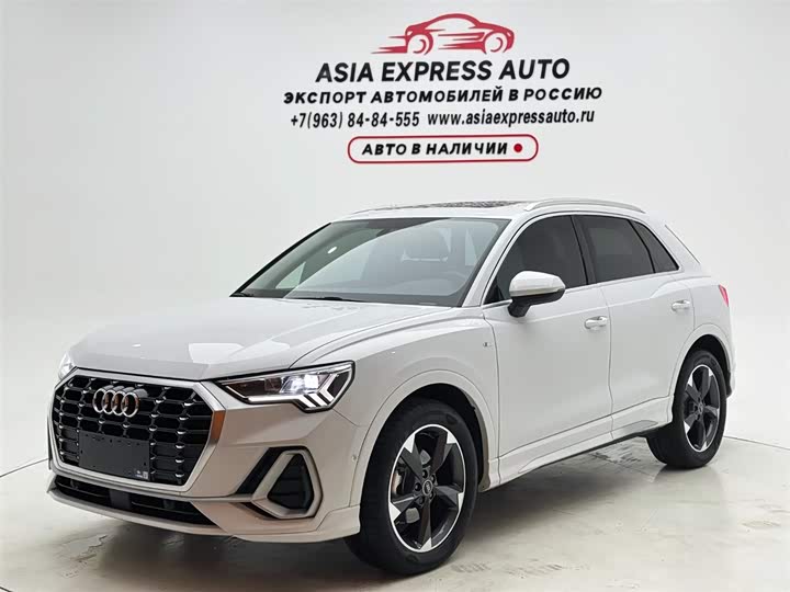 Audi Q3 2022 35 TFSI Fashionable and Dynamic
