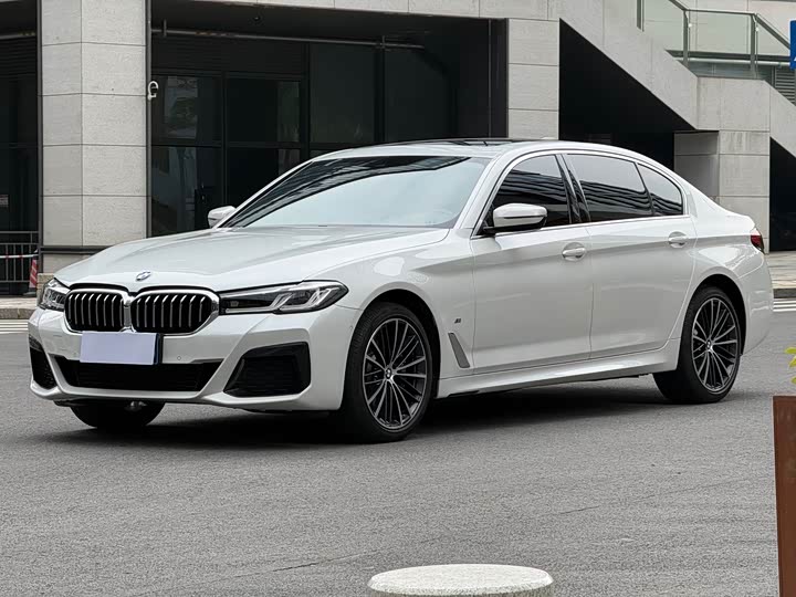 BMW 5 Series 2022 530Li Leading M Sports Package